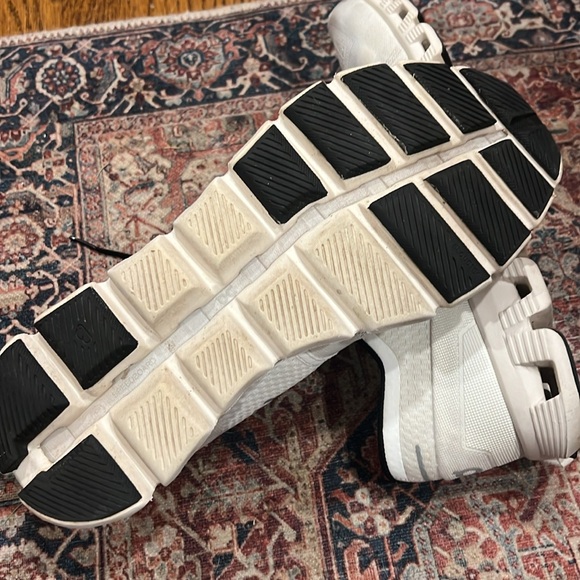 On Cloud X Women’s Running Shoe - Picture 5 of 8